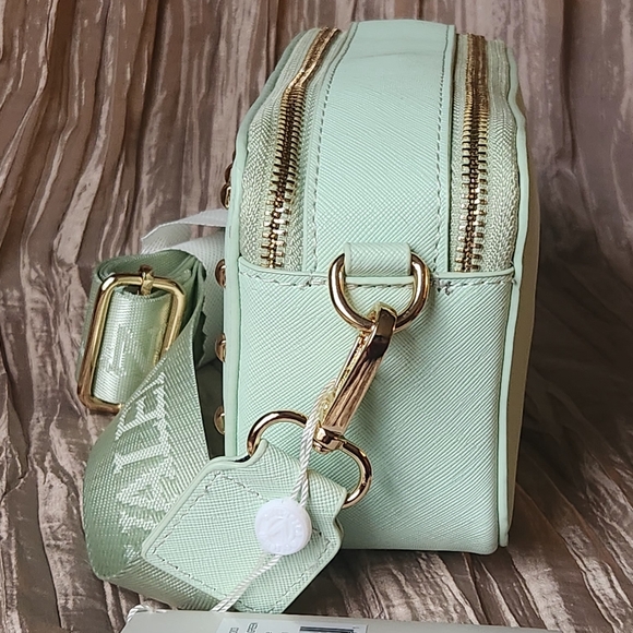 Valentino Orlandi Mint green double zip camera bag $159 MSRP NWT 🎉Host Pick🎉 - Picture 7 of 12